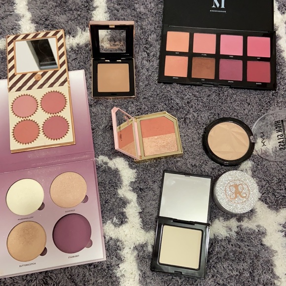 Makeup Lot - Picture 2 of 2